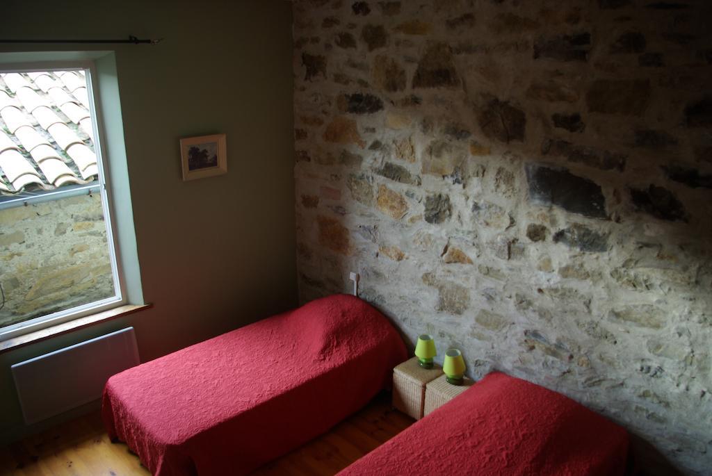 Chambres Cathares Servies-en-Val Номер фото
